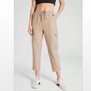 Athleta Farallon Cargo Crop Jogger Pants Size 4 in Silt Taupe Beige Tan